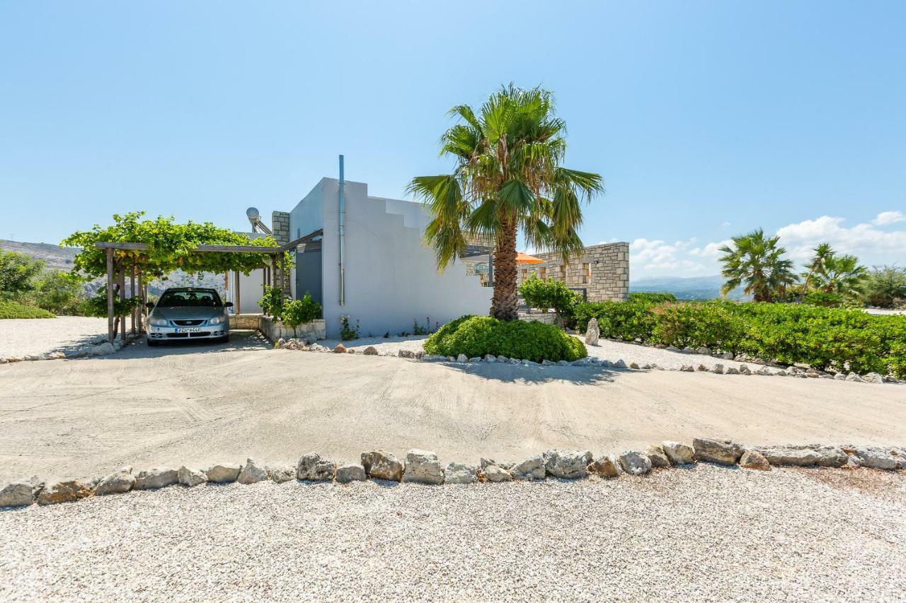 Villa Ypsilon Karoti  Exterior photo